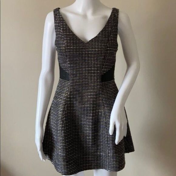 BCBGeneration Black Tweed Knit Fit & Flare Dress Size 2 - Picture 4 of 12